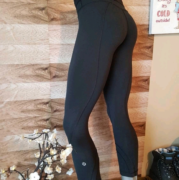 LULULEMON legging 4 - Picture 1 of 3